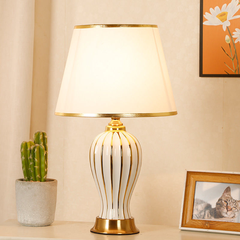 Ceramic Table Lamp Nordic Modern Bedside Light